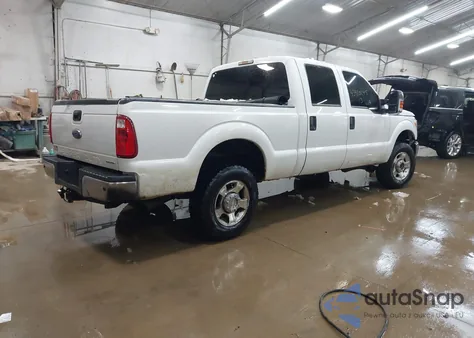 2013 Ford F-250 Xlt из США, поврежденный, VIN 1FT7W2B61DEB54557